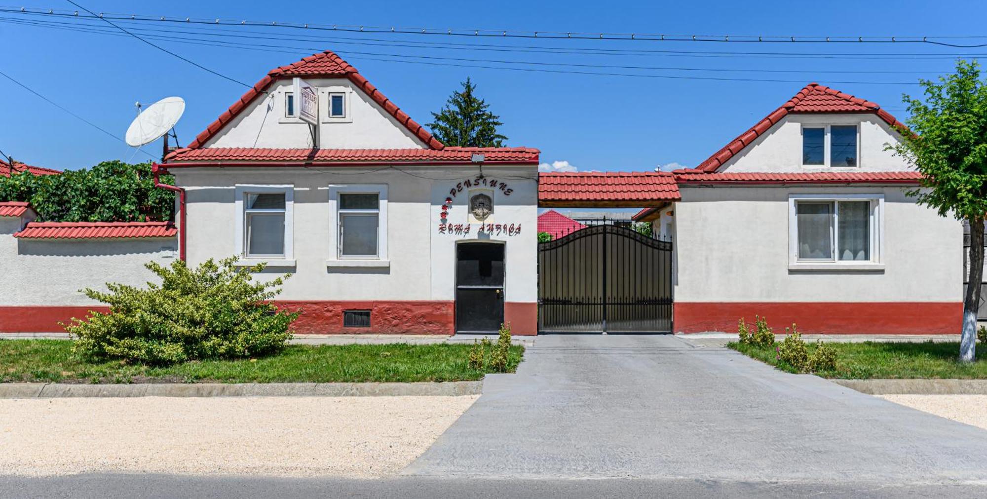 Pensiunea Roma Antica Harman Exterior photo